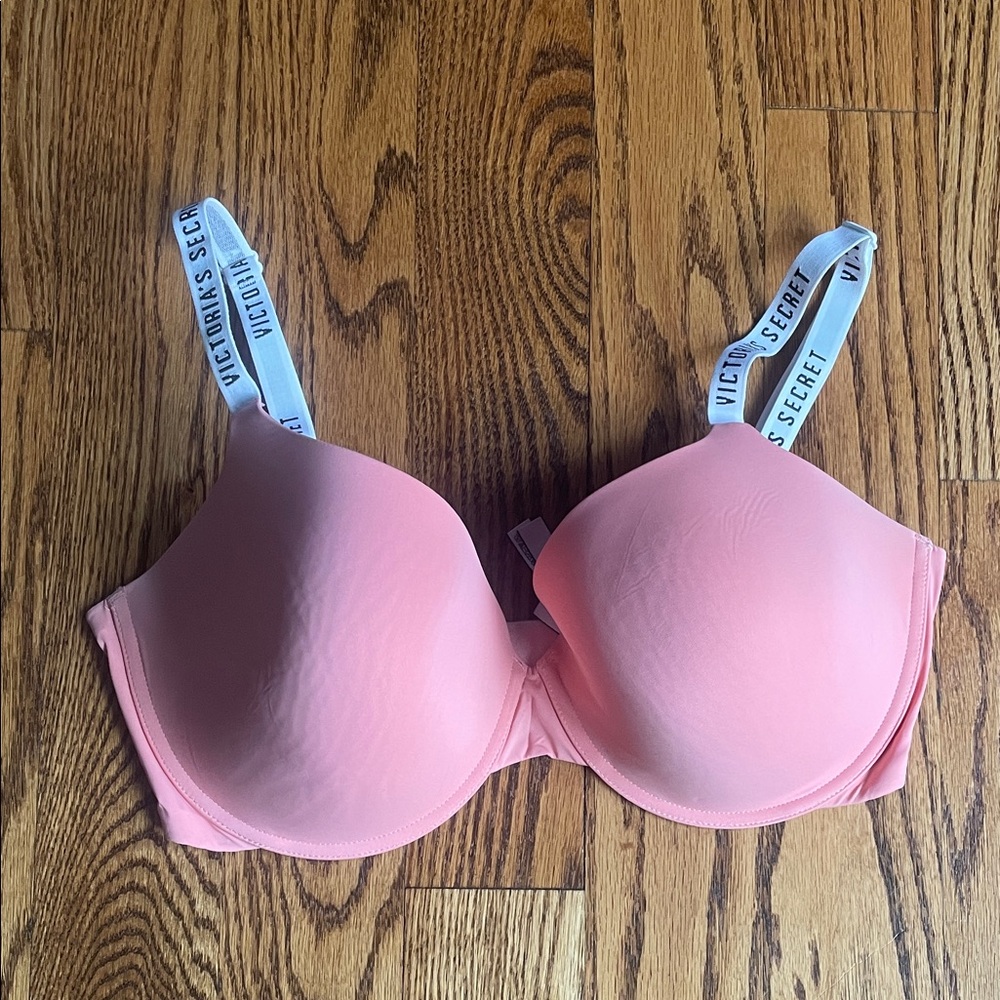 Victoria's Secret Coral T-shirt Lightly Lined Demi Bra 36DDD